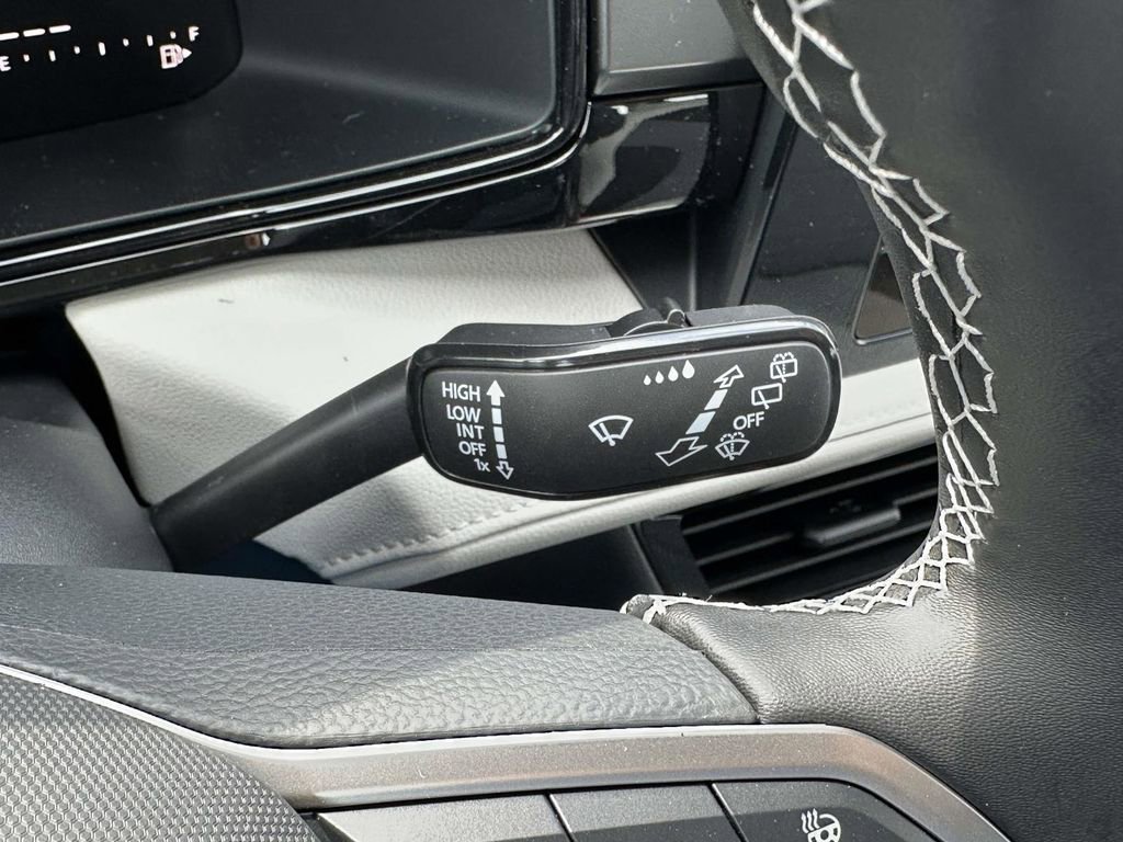 New 2025 Volkswagen Taos S image 25