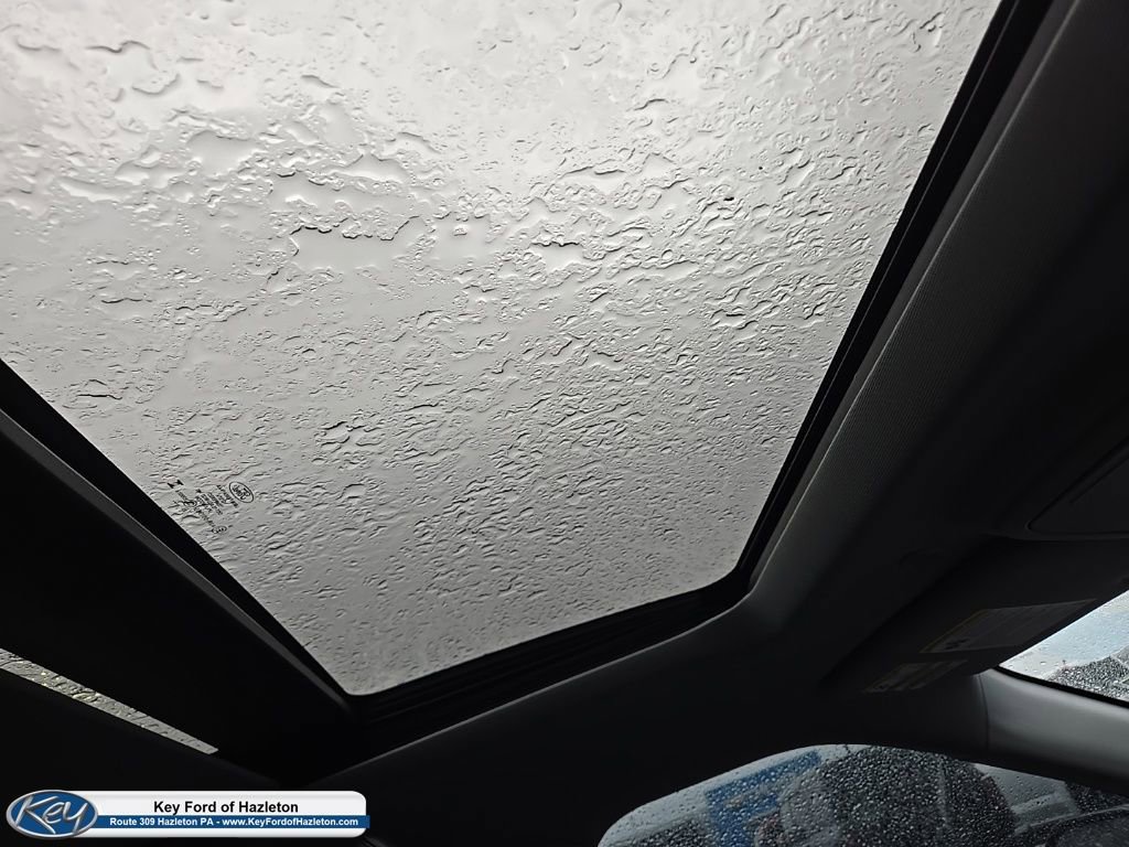 Used 2023 Ford Explorer XLT w/ Equipment Group 202A image 40