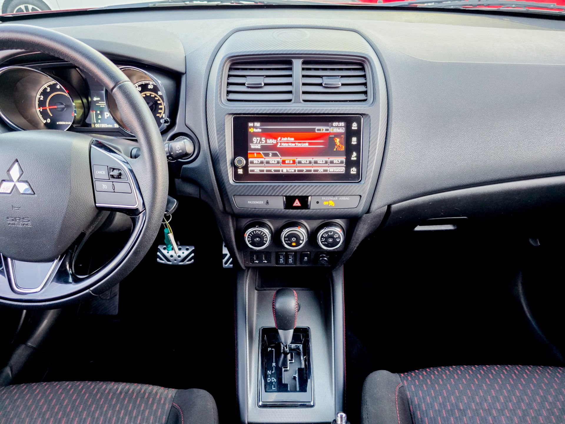 Used 2019 Mitsubishi Outlander Sport ES image 16