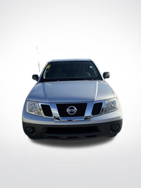 Used 2011 Nissan Frontier S w/ S Preferred Pkg image 2