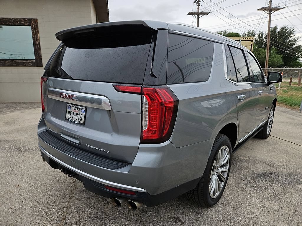 Used 2023 GMC Yukon Denali AWD/4WD image 7