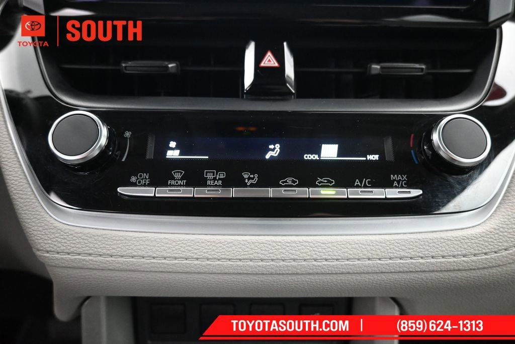 Used 2024 Toyota Corolla Cross L AWD/4WD image 18