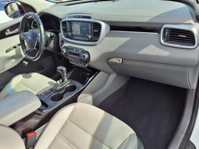Used 2019 Kia Sorento SX image 28