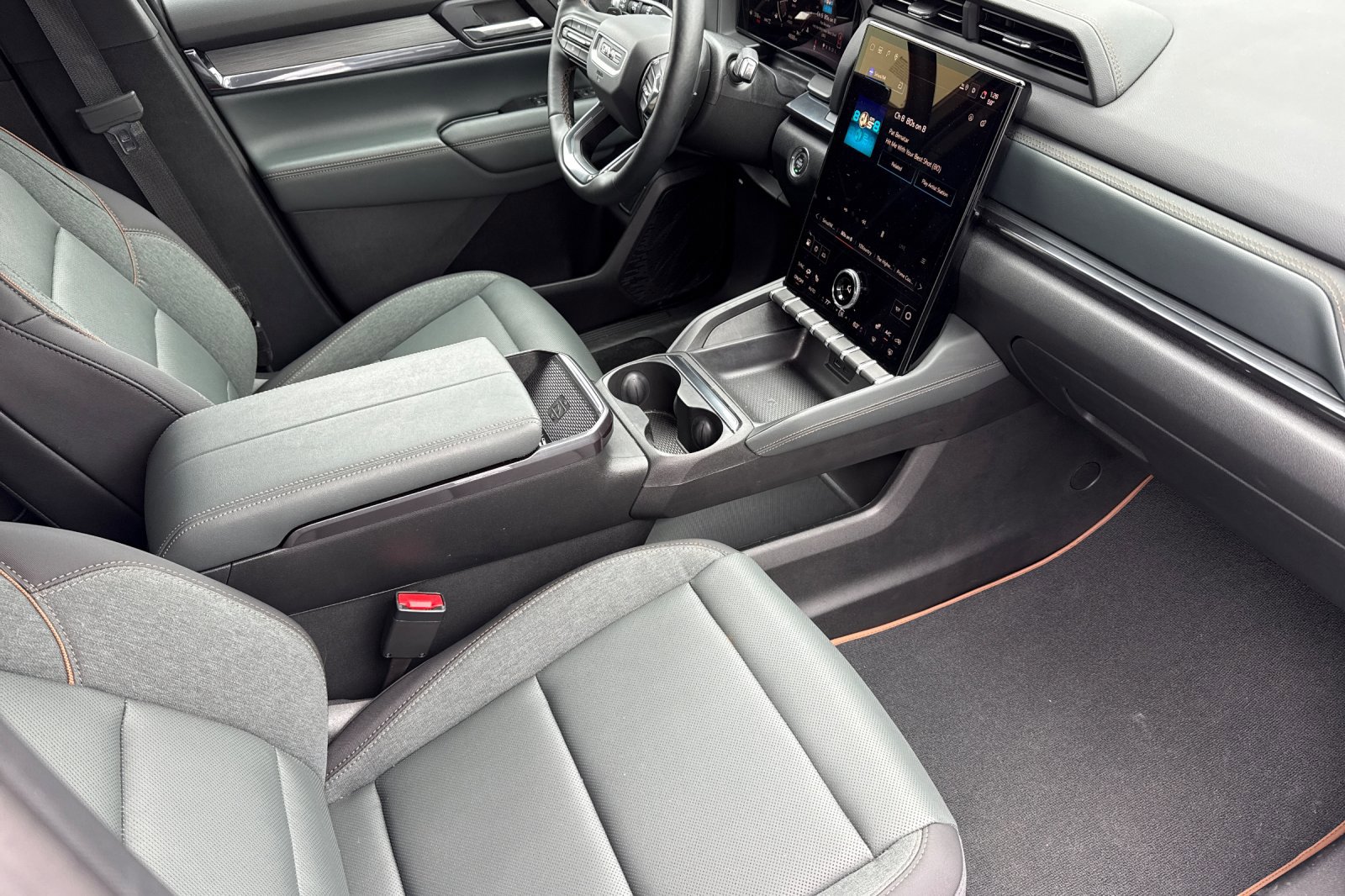 Used 2026 GMC Terrain AT4 w/ Technology Package II image 20