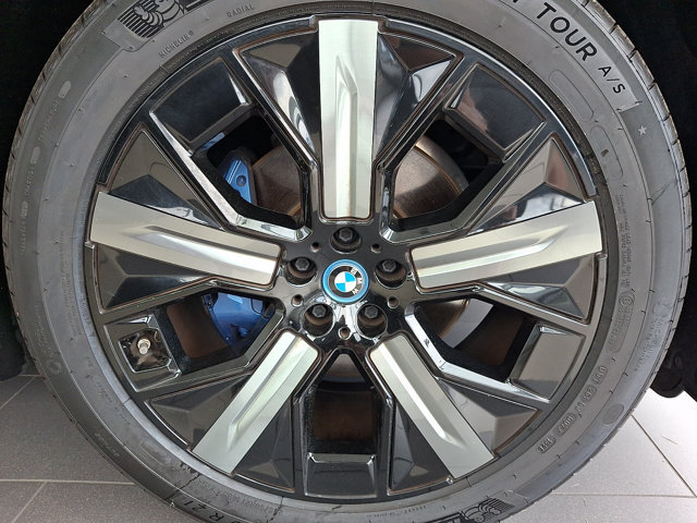Used 2024 BMW iX M60 AWD/4WD image 7