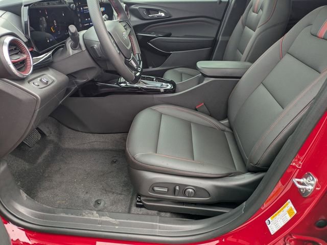 New 2026 Chevrolet Trax RS w/ Sunroof Package FWD image 11