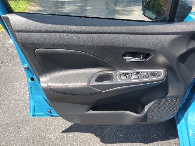 Certified 2025 Nissan Versa SR w/ Trunk Package FWD image 11