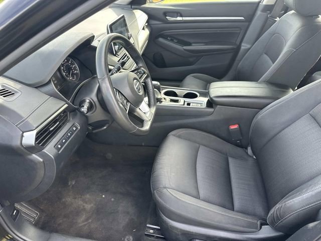Used 2022 Nissan Altima 2.5 SV w/ SV Premium Package image 16