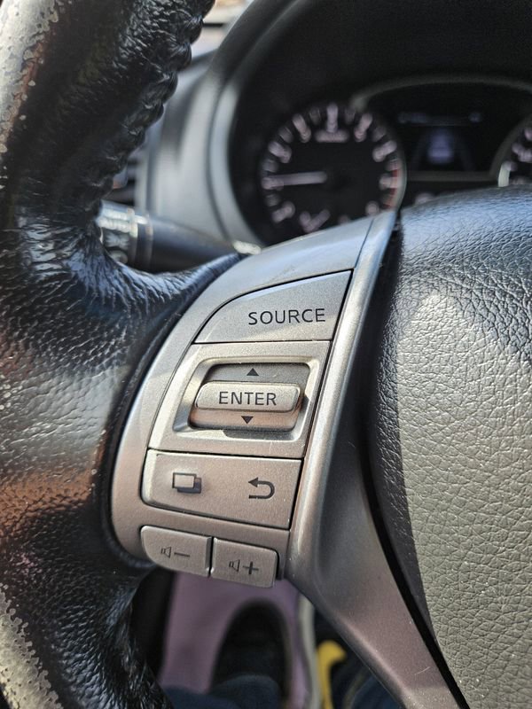 Used 2013 Nissan Altima 2.5 SV FWD image 11