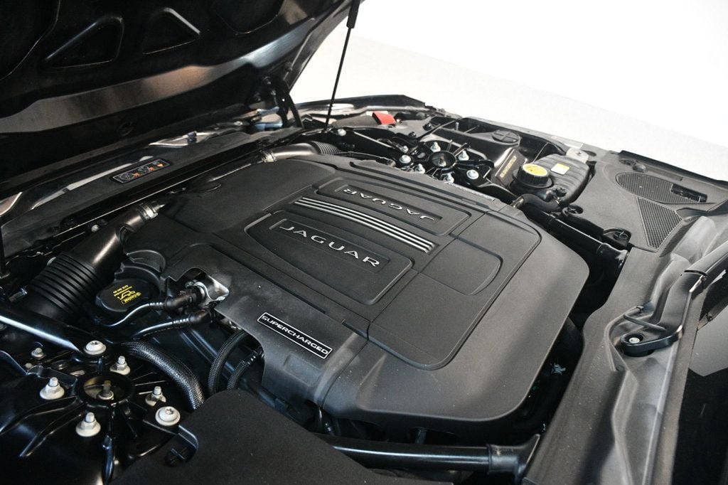 Used 2017 Jaguar F-TYPE Coupe RWD image 58