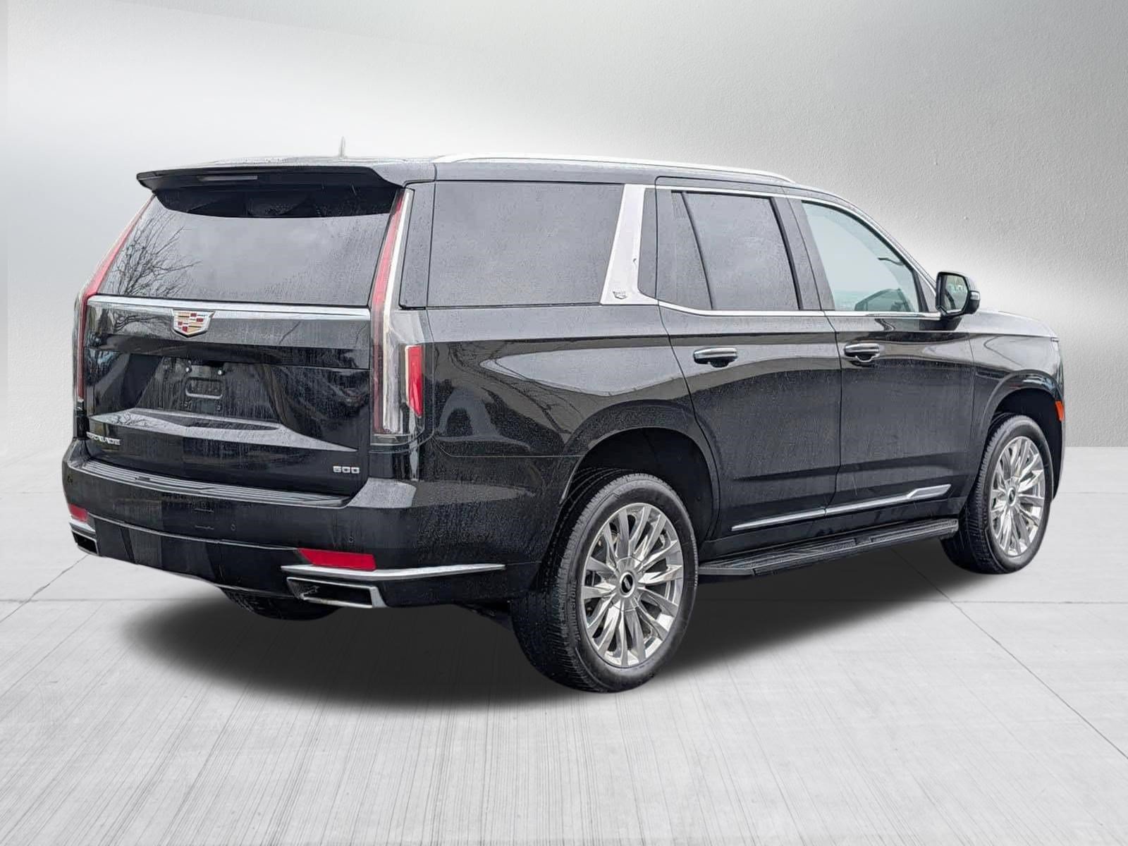 Used 2024 Cadillac Escalade Premium Luxury w/ LPO, Floor Liner Package AWD/4WD image 7