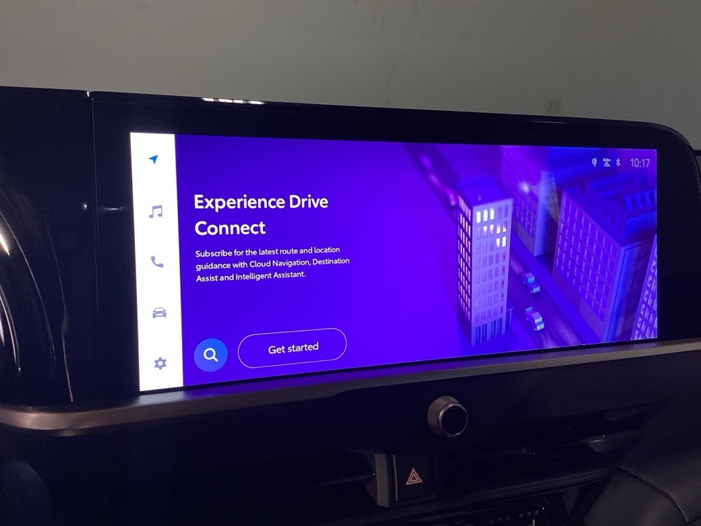 Used 2025 Toyota Crown Signia image 11