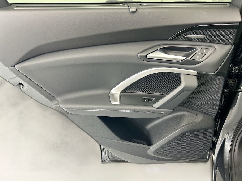 Certified 2025 Audi Q5 Premium Plus w/ Premium Plus image 25