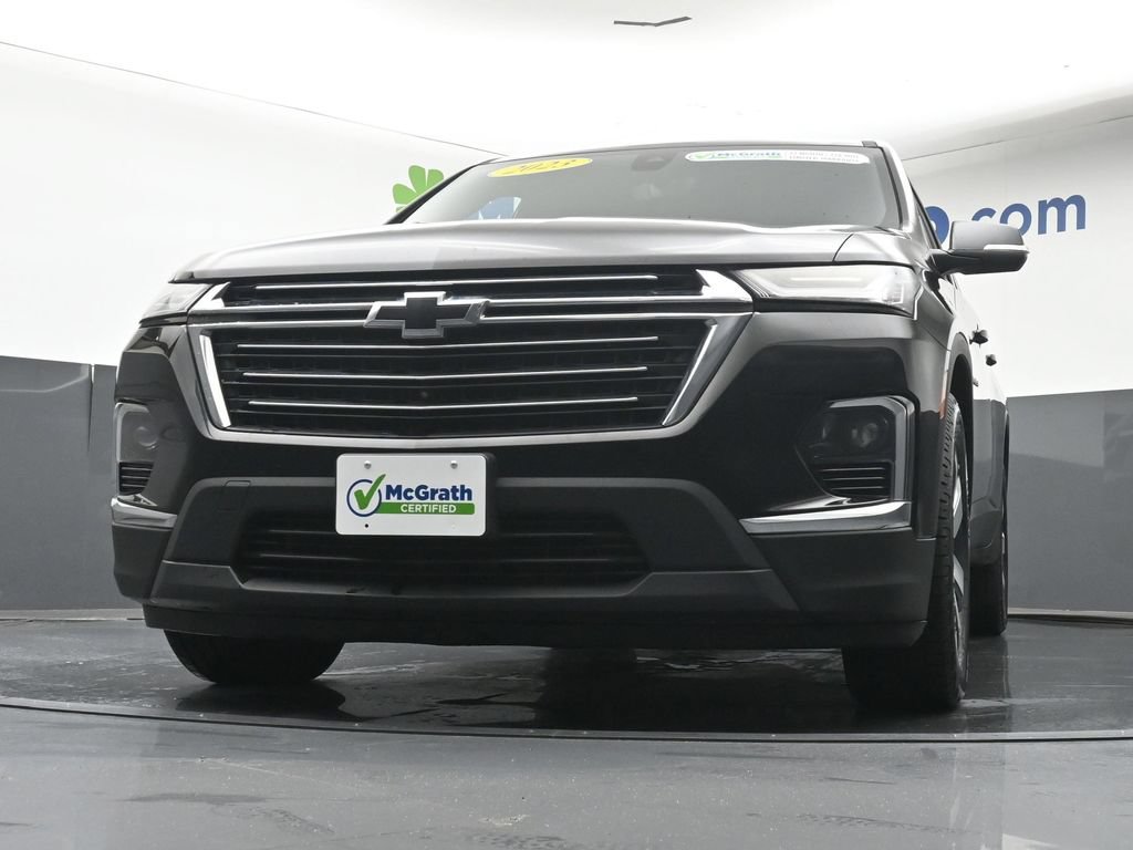 Used 2023 Chevrolet Traverse LT w/ LT Premium Package AWD/4WD image 7
