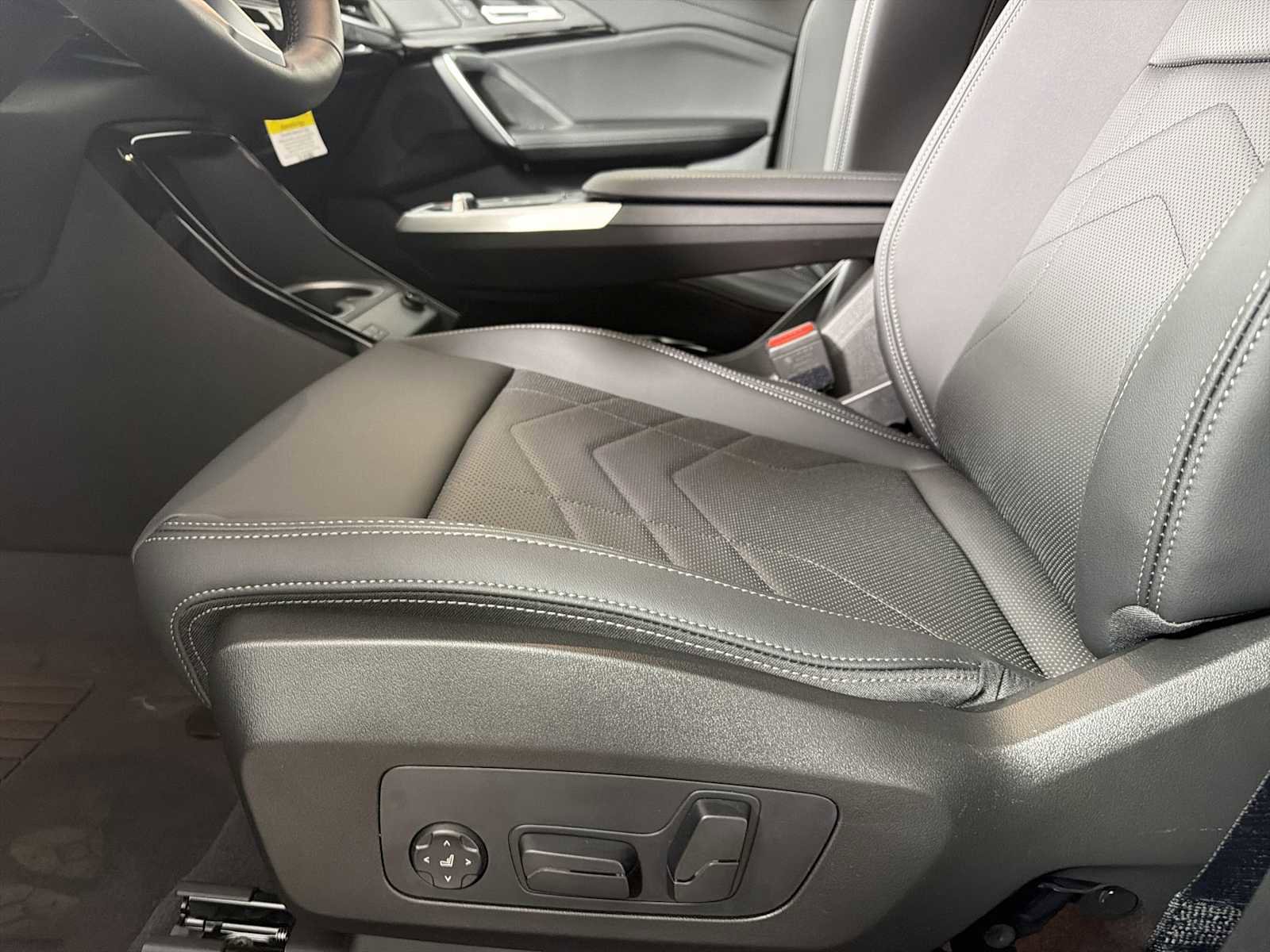 New 2026 BMW X1 xDrive28i w/ Convenience Package AWD/4WD image 12