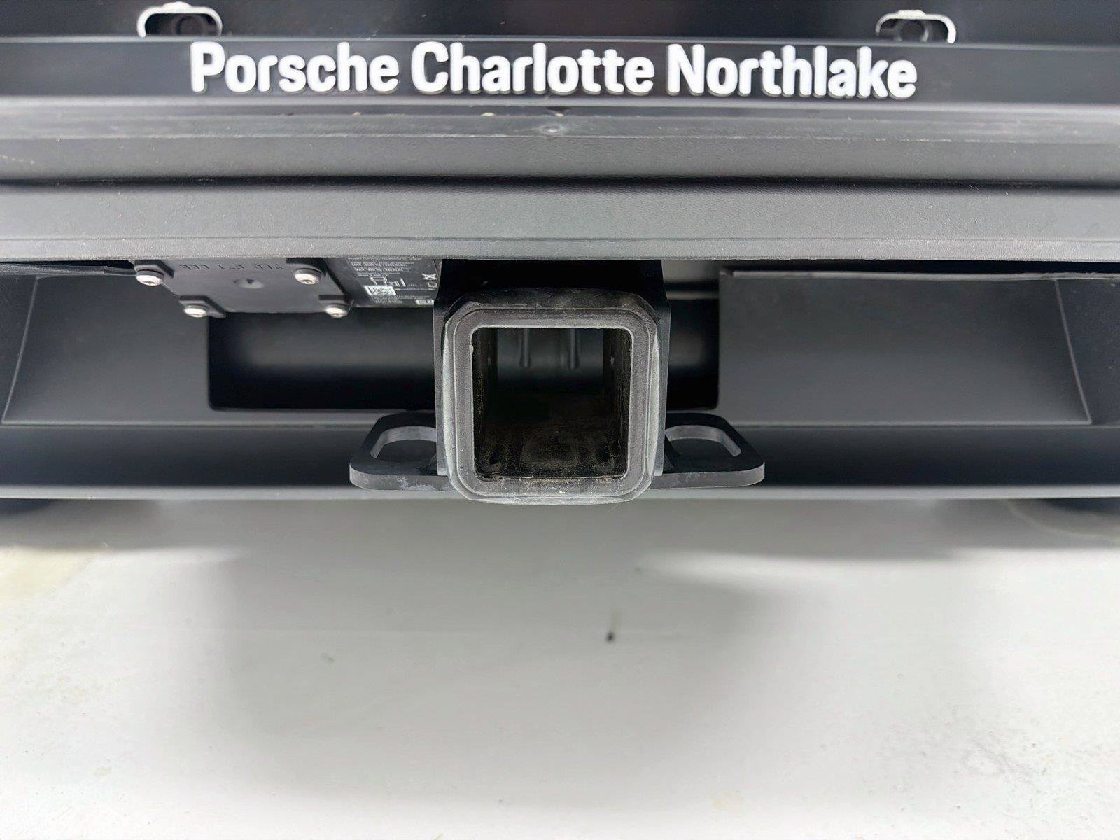 Certified 2025 Porsche Macan 4S Electric AWD/4WD image 27