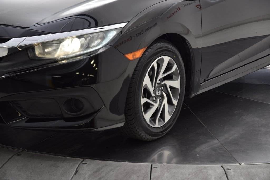Used 2018 Honda Civic EX image 11