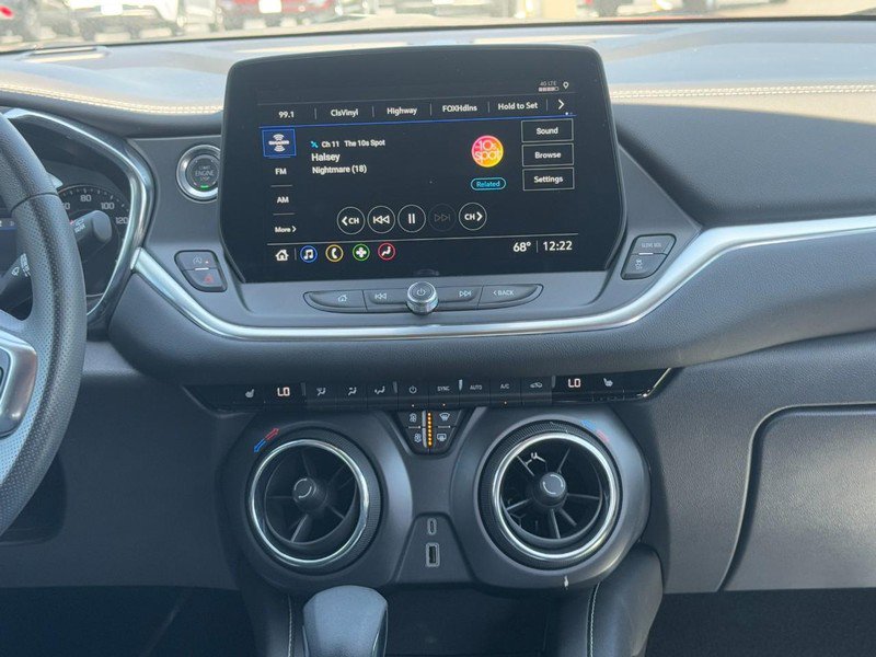 Used 2025 Chevrolet Blazer LT AWD/4WD image 13