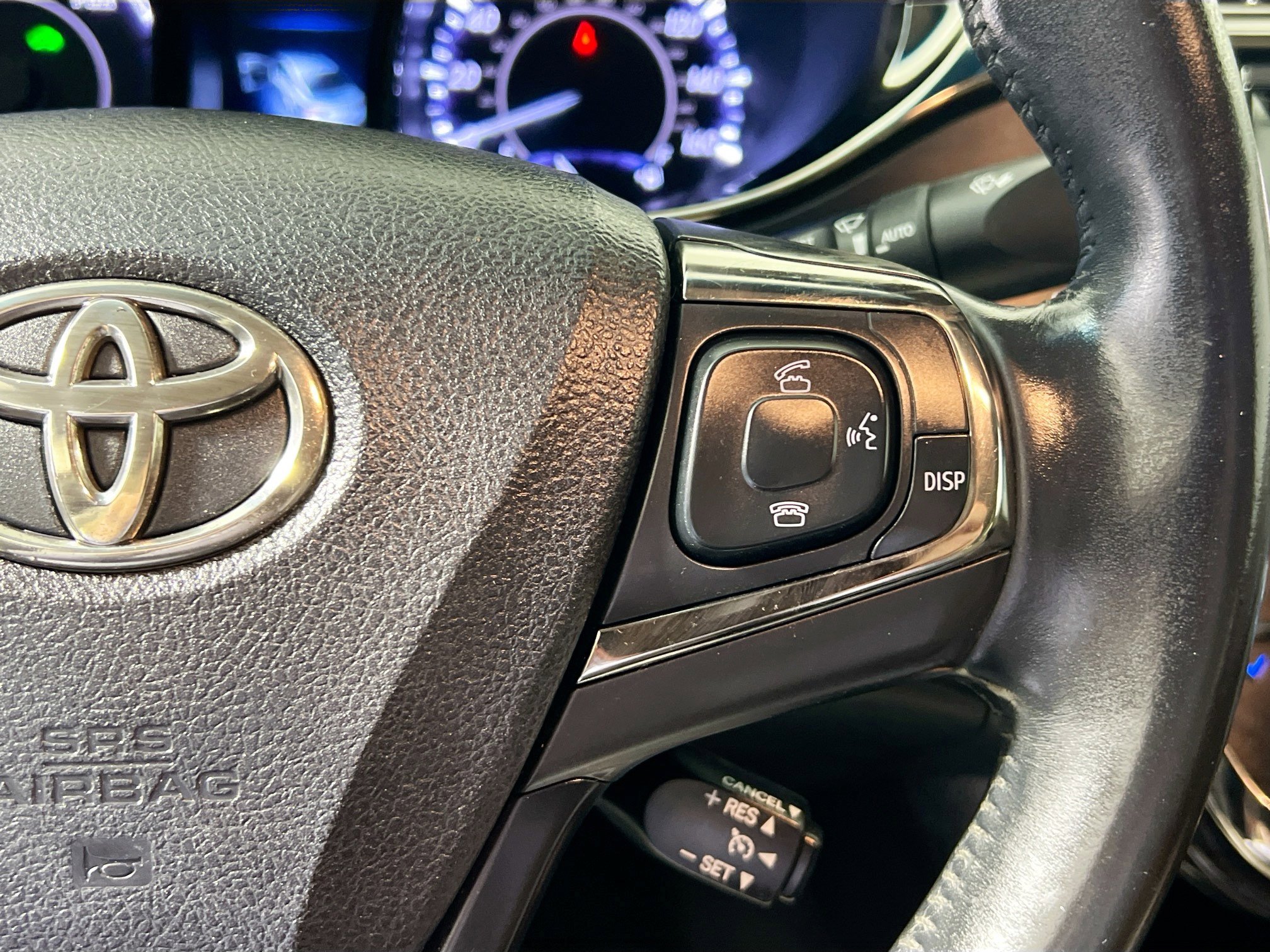 Used 2014 Toyota Avalon Limited image 18