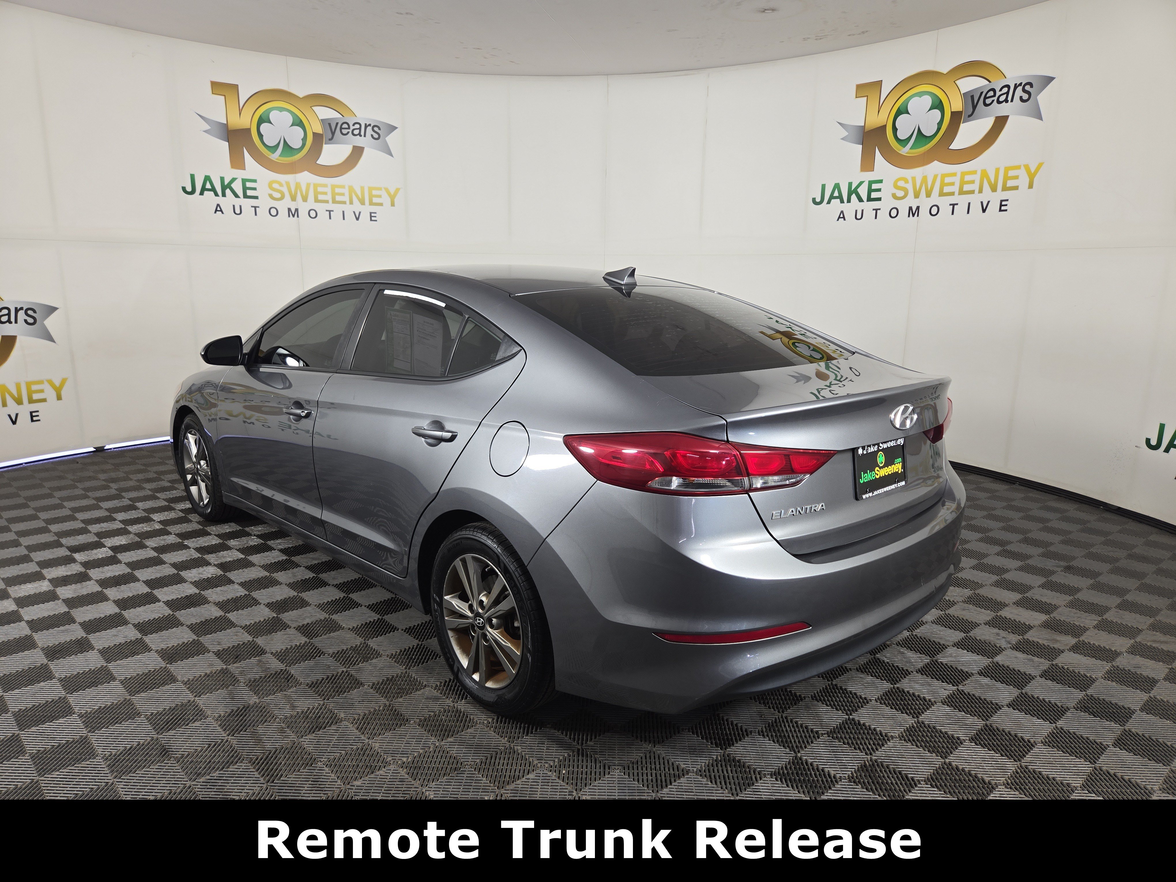 Used 2018 Hyundai Elantra SEL FWD image 6