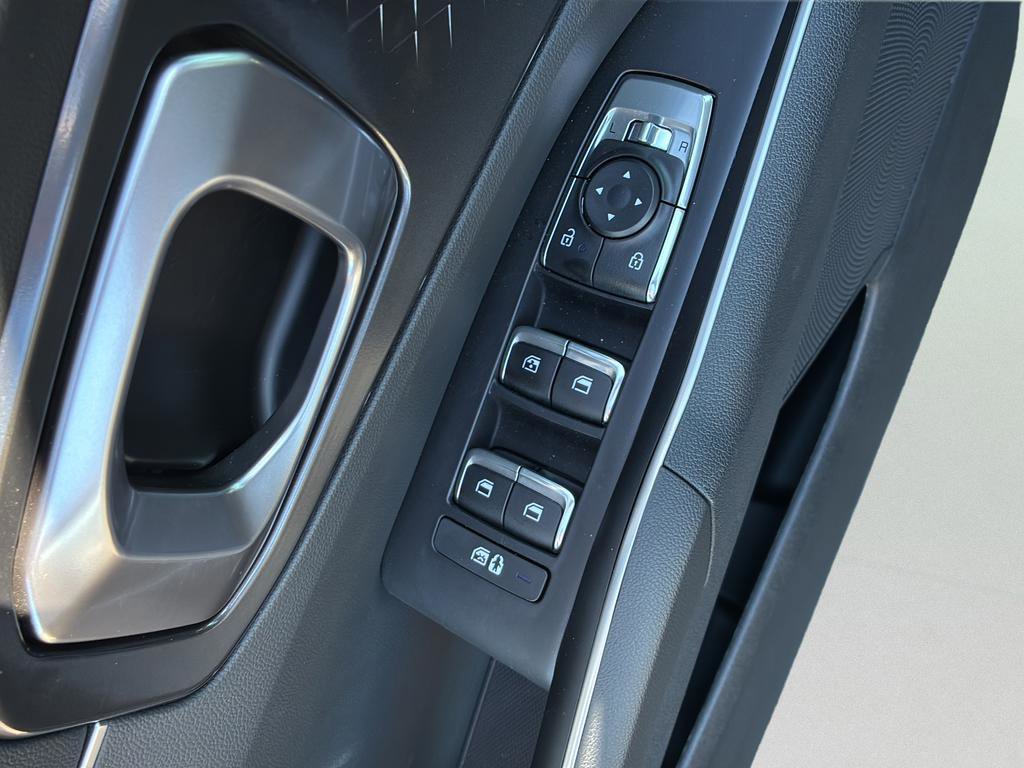 Used 2025 Kia Sorento EX image 18