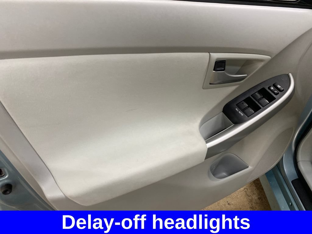 Used 2015 Toyota Prius Two FWD image 9
