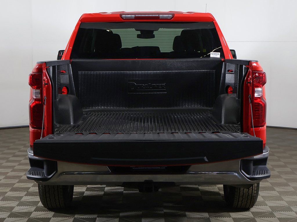 Used 2025 Chevrolet Silverado 1500 LT image 18