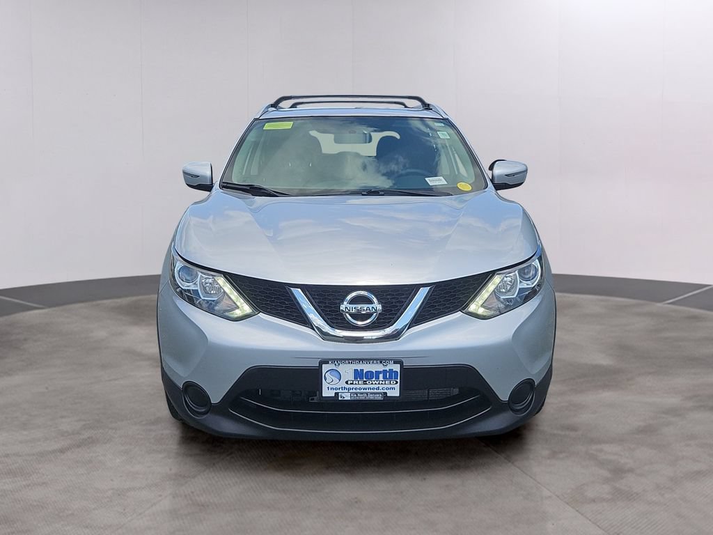 Used 2017 Nissan Rogue Sport SV AWD/4WD image 2