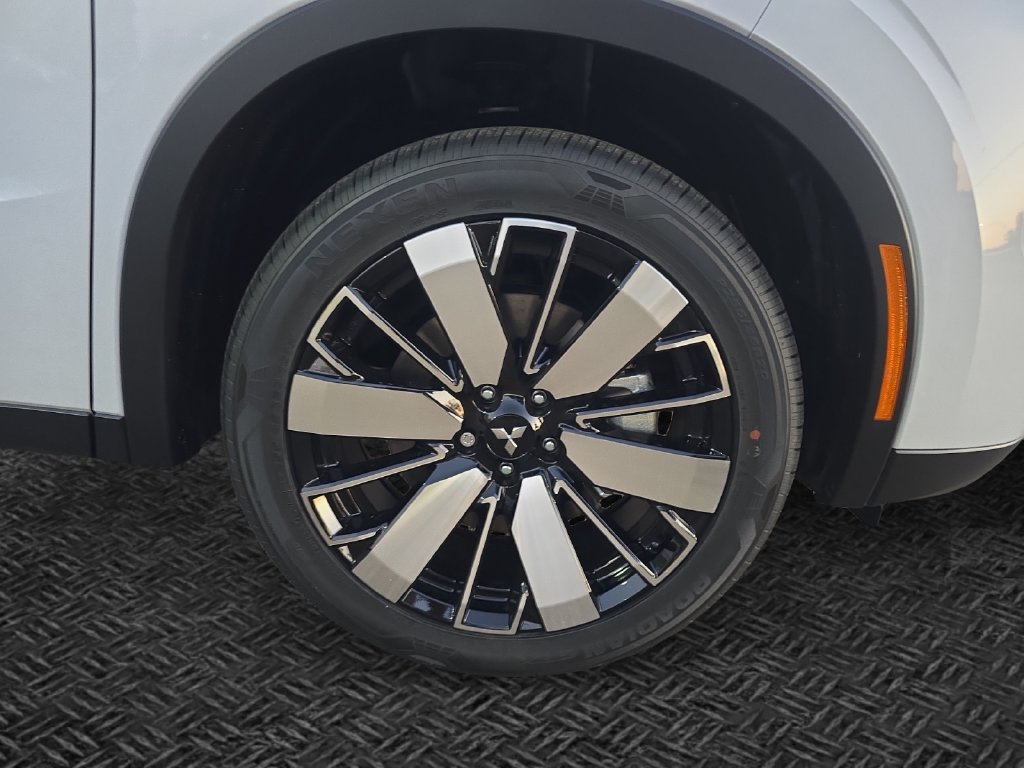 New 2026 Mitsubishi Outlander SE AWD/4WD image 10