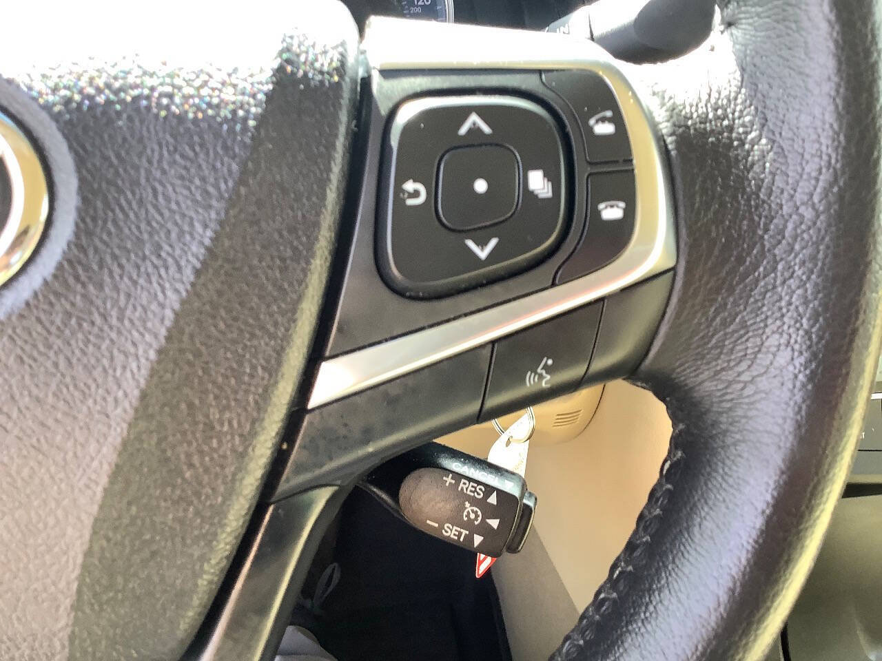 Used 2017 Toyota Camry XLE FWD image 43