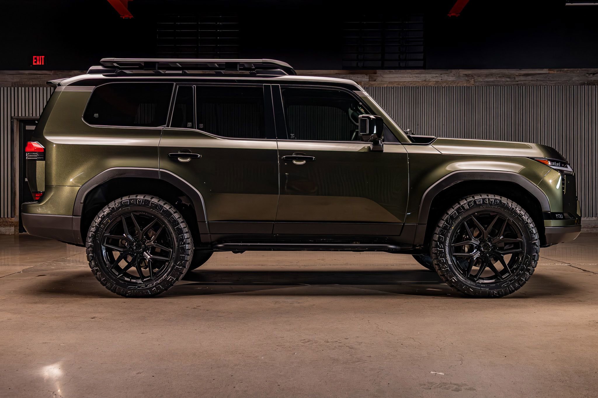 Used 2024 Lexus GX 550 image 11