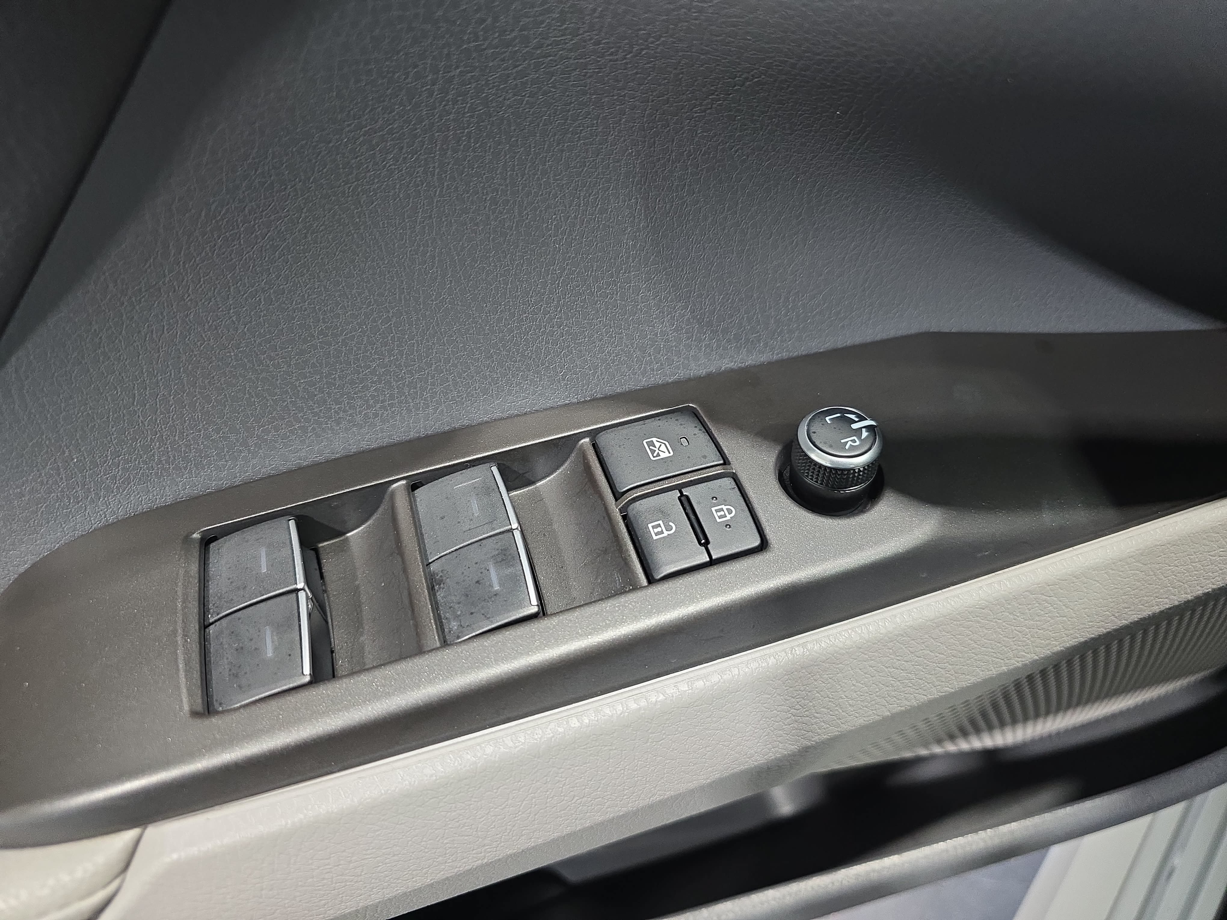 Certified 2023 Toyota Camry XLE FWD image 26