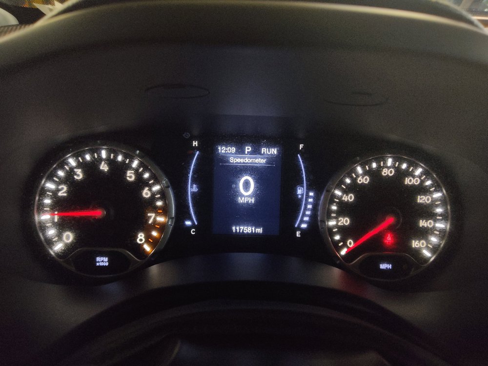 Used 2017 Jeep Renegade Sport w/ Power & Air Group FWD image 23