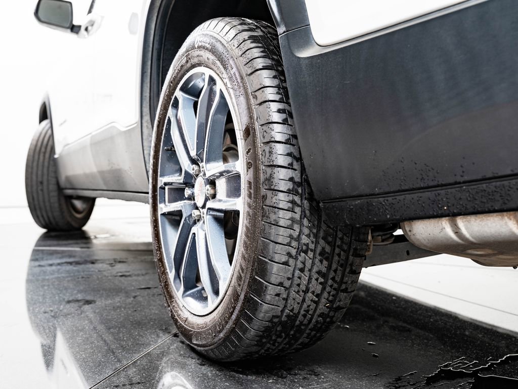 Used 2020 GMC Acadia SLT FWD image 47