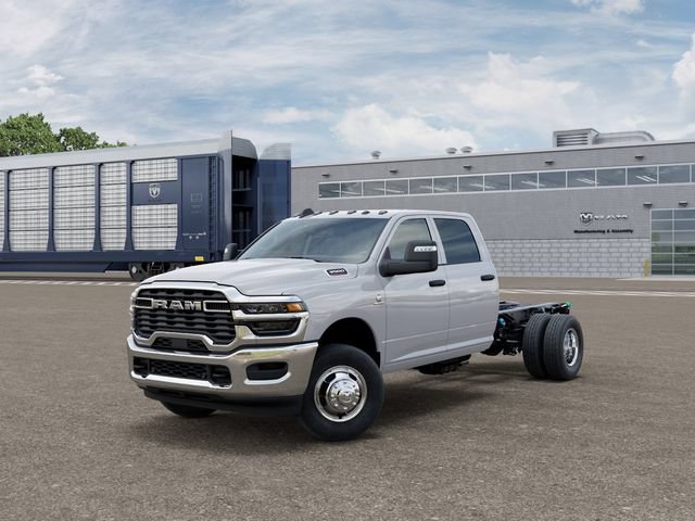 New 2026 RAM 3500 Tradesman w/ Chrome Appearance Group A AWD/4WD image 2