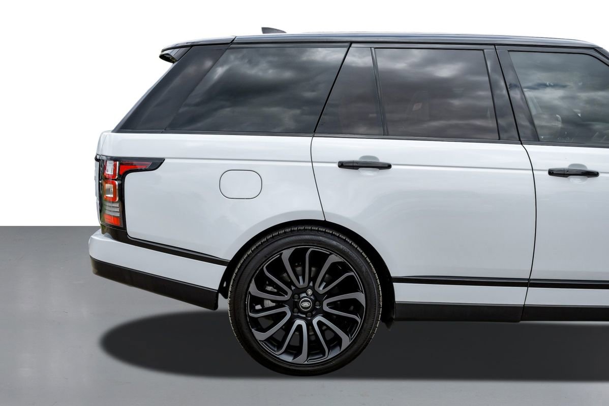 Used 2017 Land Rover Range Rover Supercharged image 6
