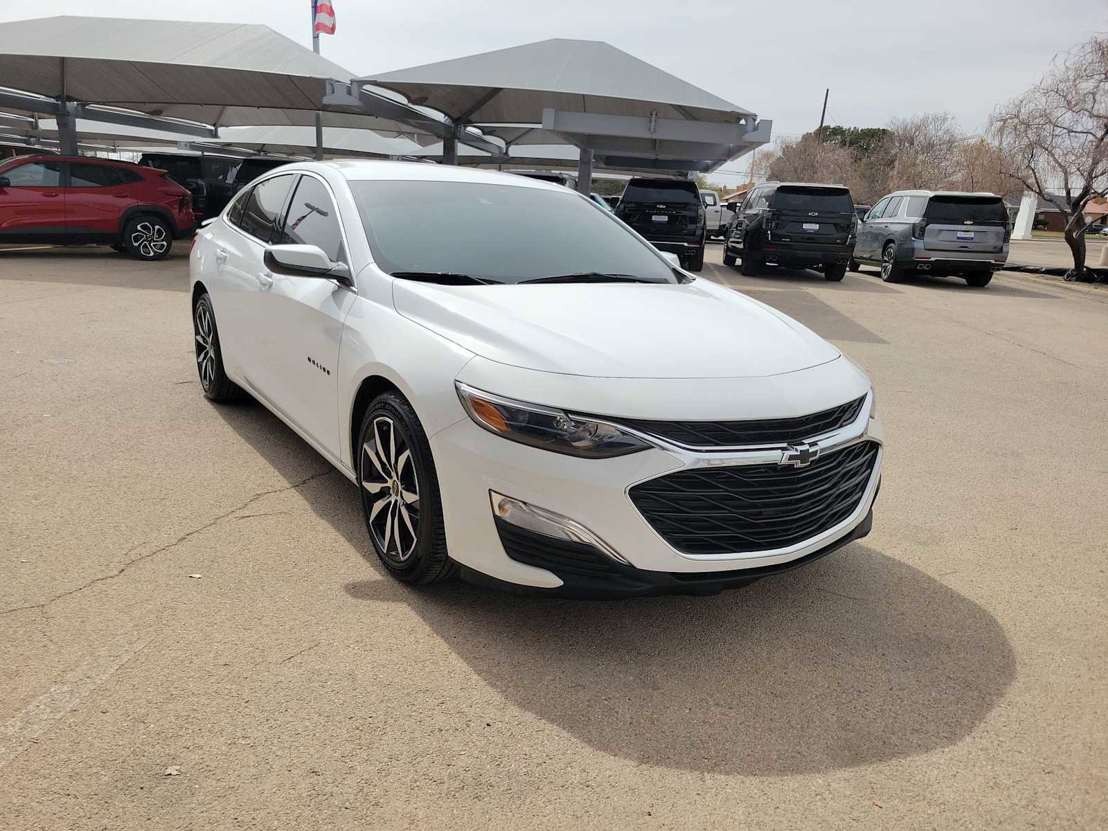 Used 2024 Chevrolet Malibu RS image 2