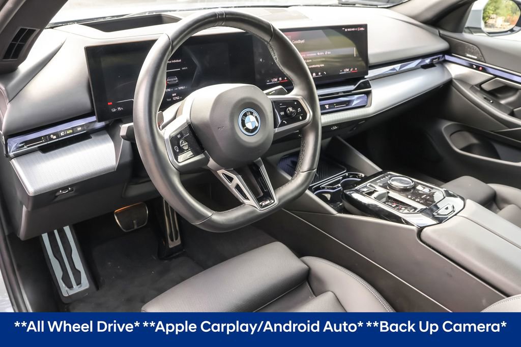Used 2024 BMW i5 eDrive40i w/ M Sport Package image 7