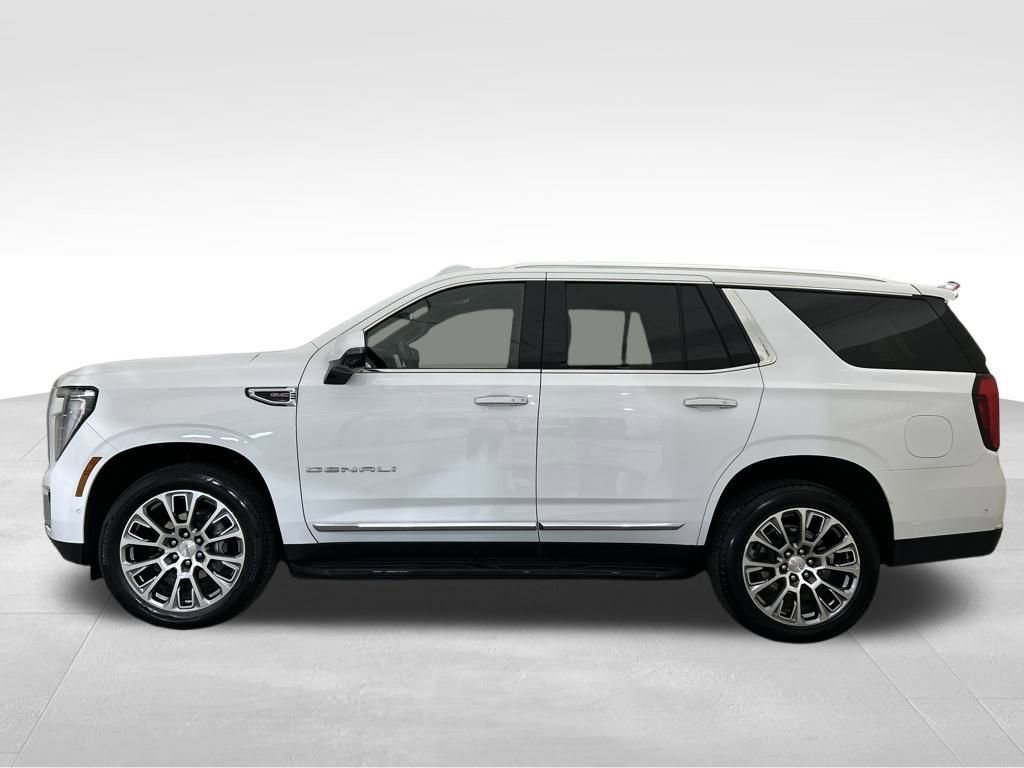 Used 2025 GMC Yukon Denali AWD/4WD image 2