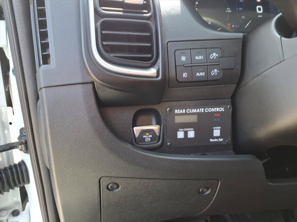 New 2026 RAM ProMaster 2500 w/ Quick Order Package 22H SLT+ FWD image 24