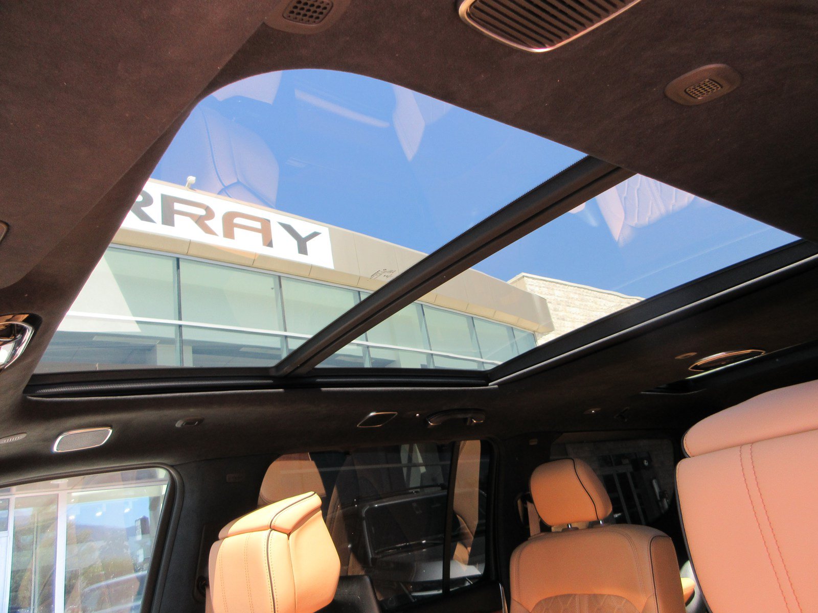 Used 2022 Jeep Grand Wagoneer Series III w/ Rear Seat Video Group 1 AWD/4WD image 19