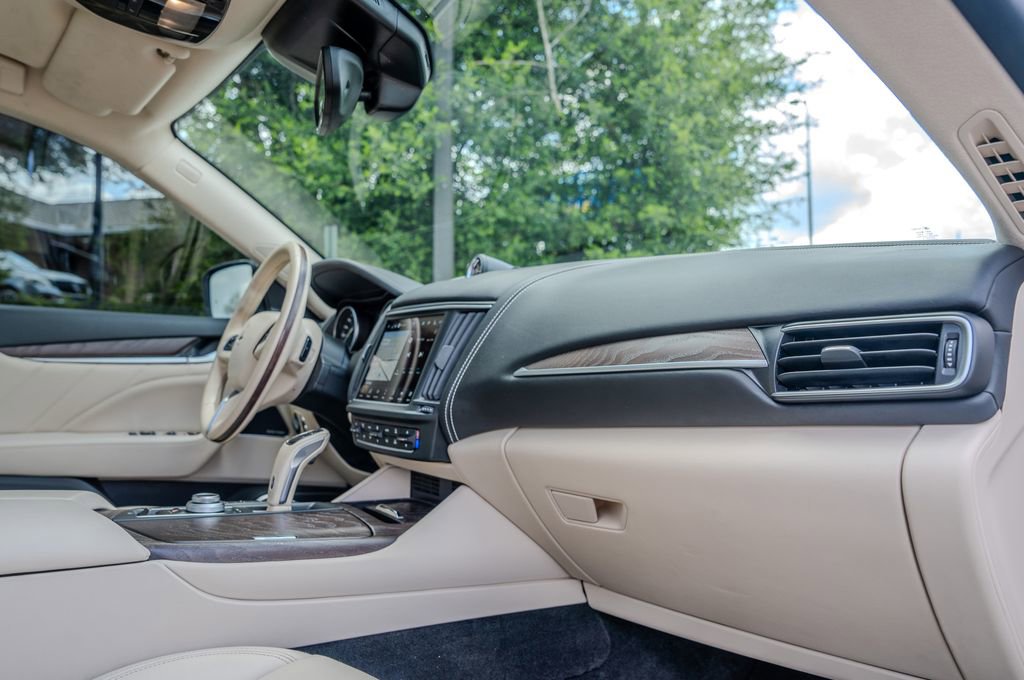 Used 2022 Maserati Levante GT image 22