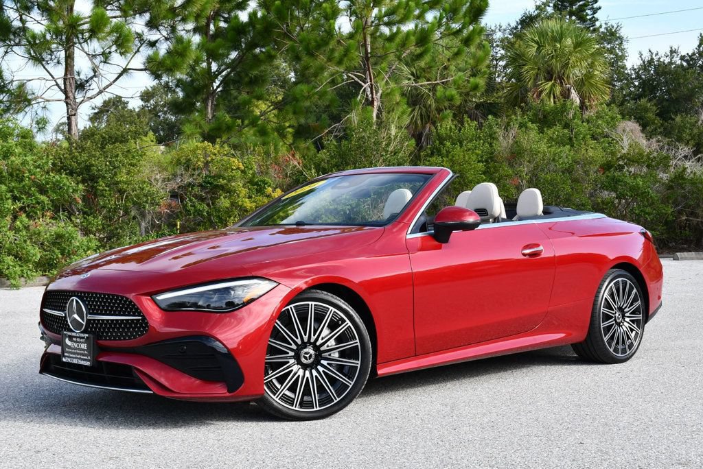 Used 2024 Mercedes-Benz CLE 300 4MATIC Cabriolet image 21