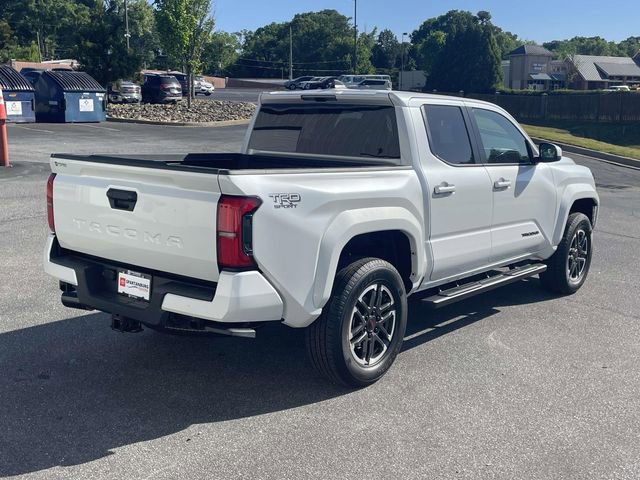 Used 2025 Toyota Tacoma TRD Sport RWD image 6