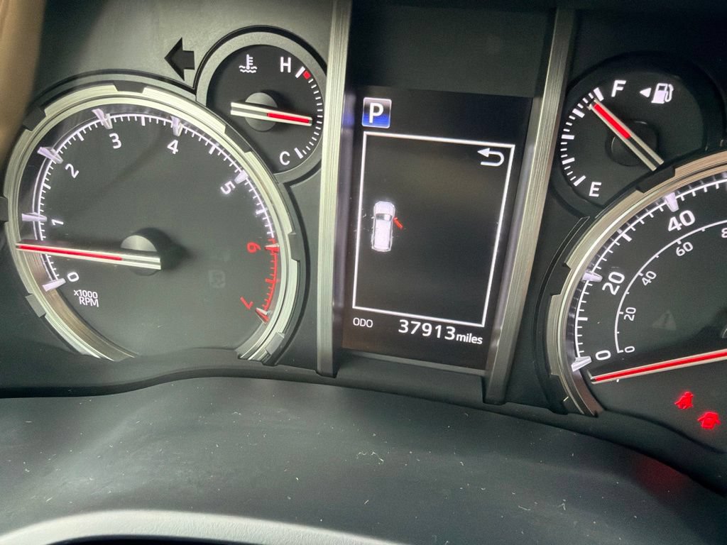 Used 2023 Toyota 4Runner Limited AWD/4WD image 12