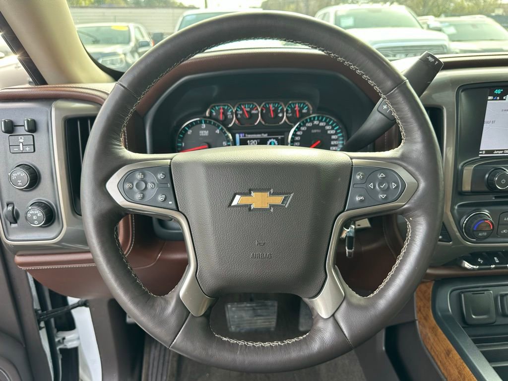 Used 2018 Chevrolet Silverado 1500 High Country w/ High Desert Package AWD/4WD image 19