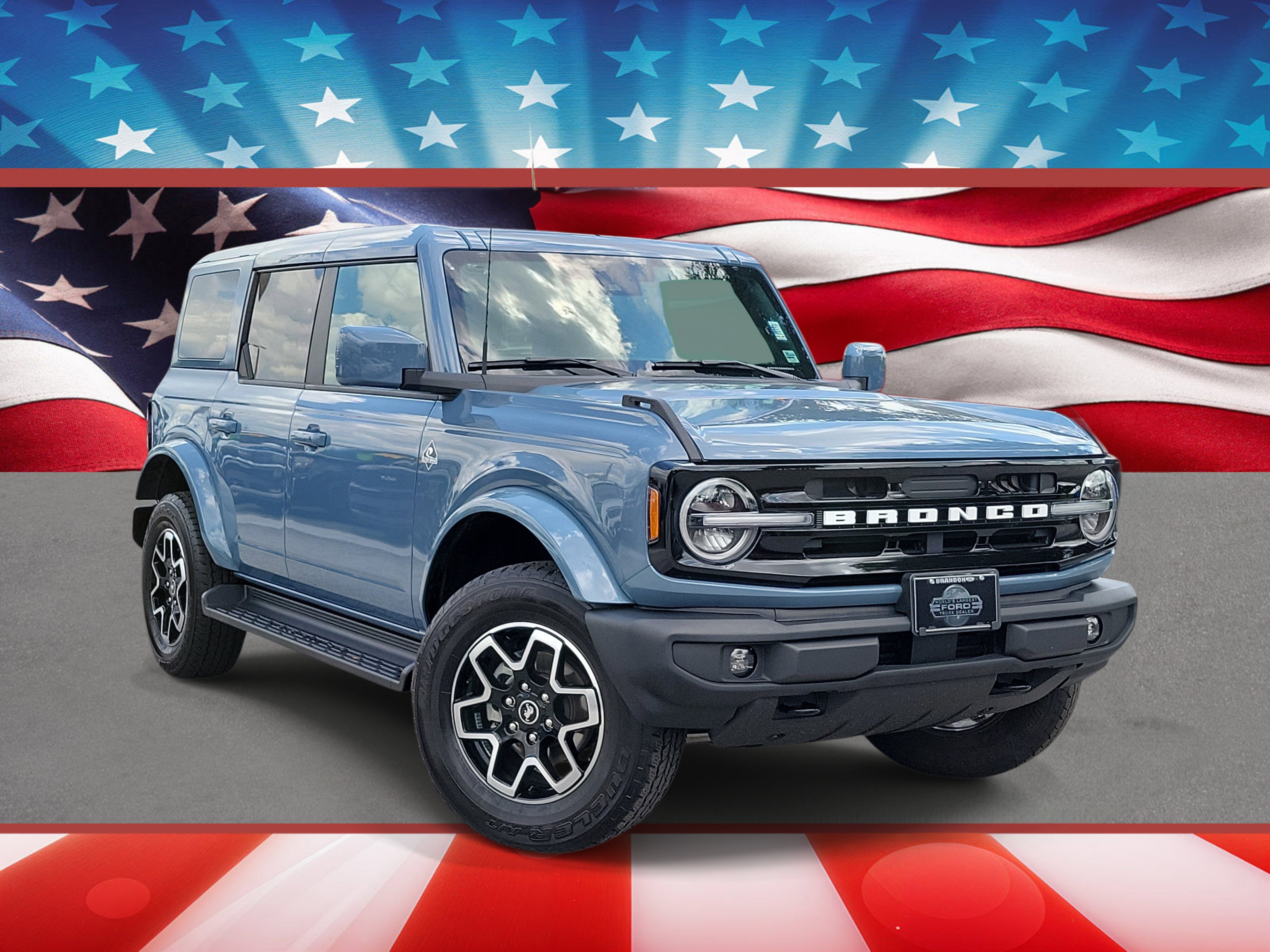 Certified 2025 Ford Bronco Outer Banks AWD/4WD image 1