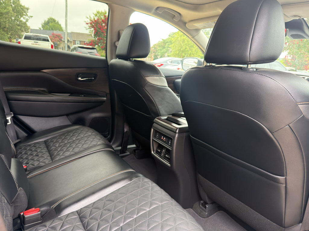 Certified 2024 Nissan Murano Platinum w/ Cargo Package FWD image 17
