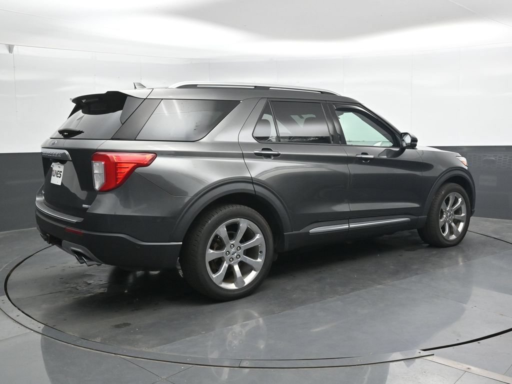 Used 2020 Ford Explorer Platinum w/ Premium Technology Package AWD/4WD image 2