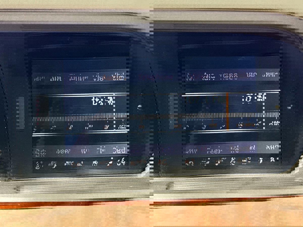 Used 2013 Mercedes-Benz S 550 Sedan image 17